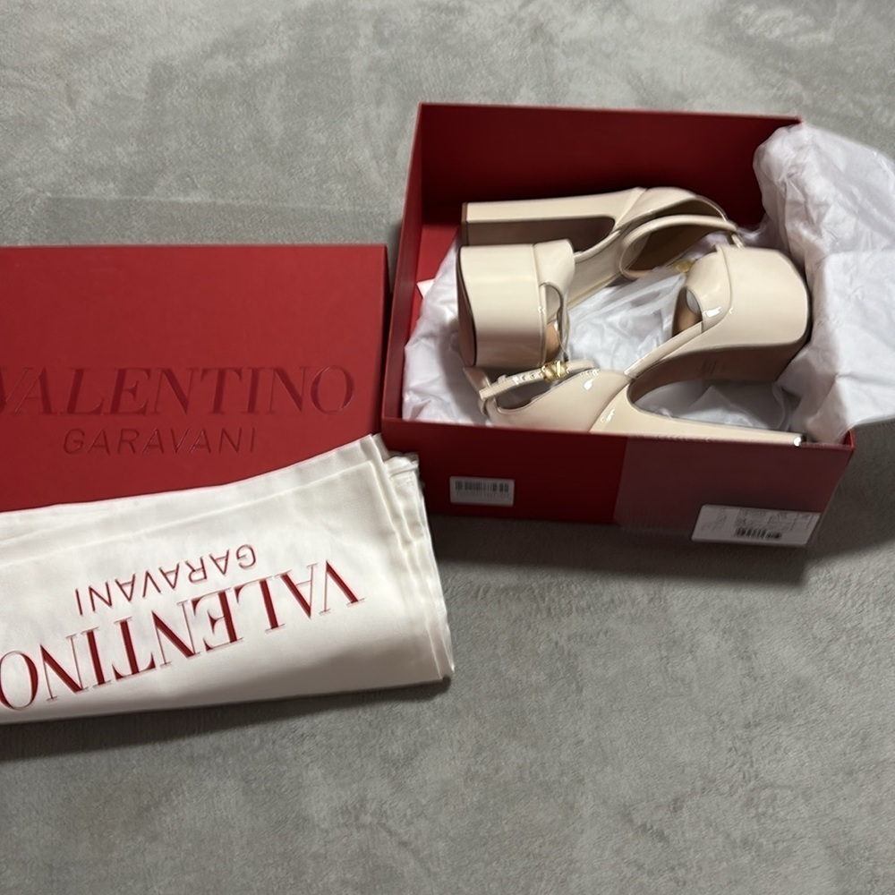 Valentino Garavani  Cream High Heel Platform Sandals - Picture 8 of 8